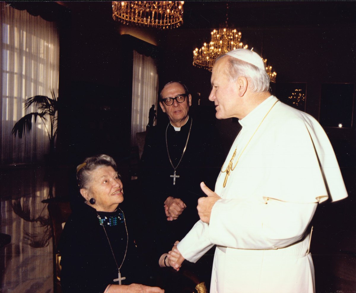 Pope_John_Paul_II_and_Catherine_Doherty